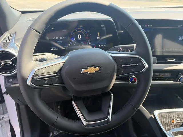 New 2027 Summit White Chevrolet LT image 25