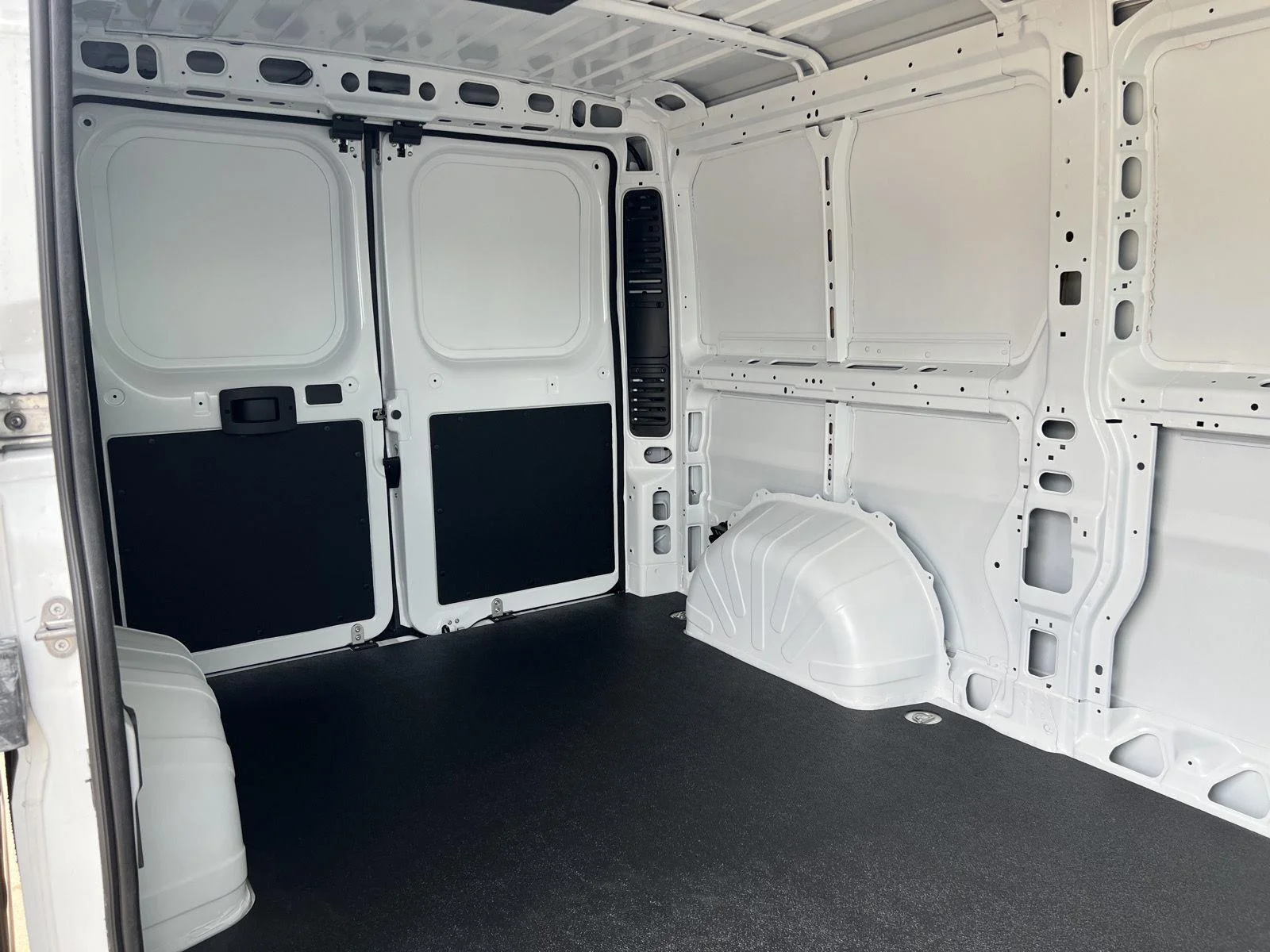 New 2026 Bright White Clearcoat Ram Tradesman image 8