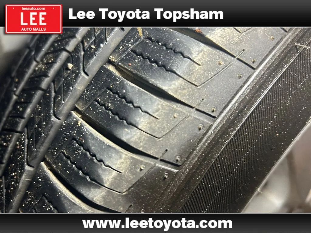 Used 2025 Ice Toyota LE image 23
