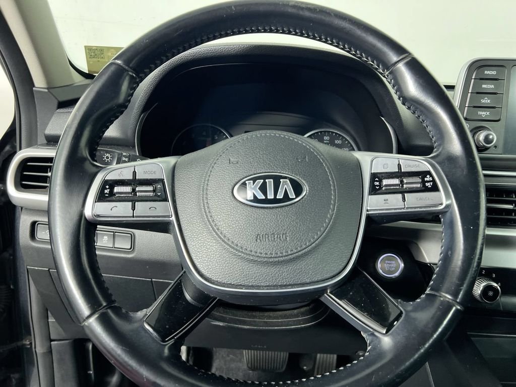 Used 2020 Gray Kia LX image 11