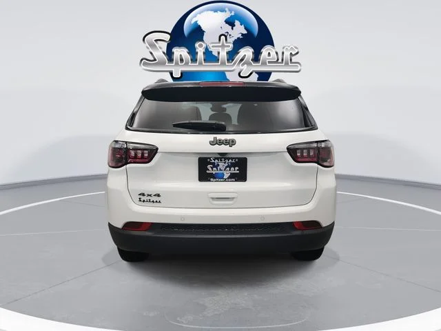 New 2026 Bright White Clear-Coat Exterior Paint Jeep Limited image 8