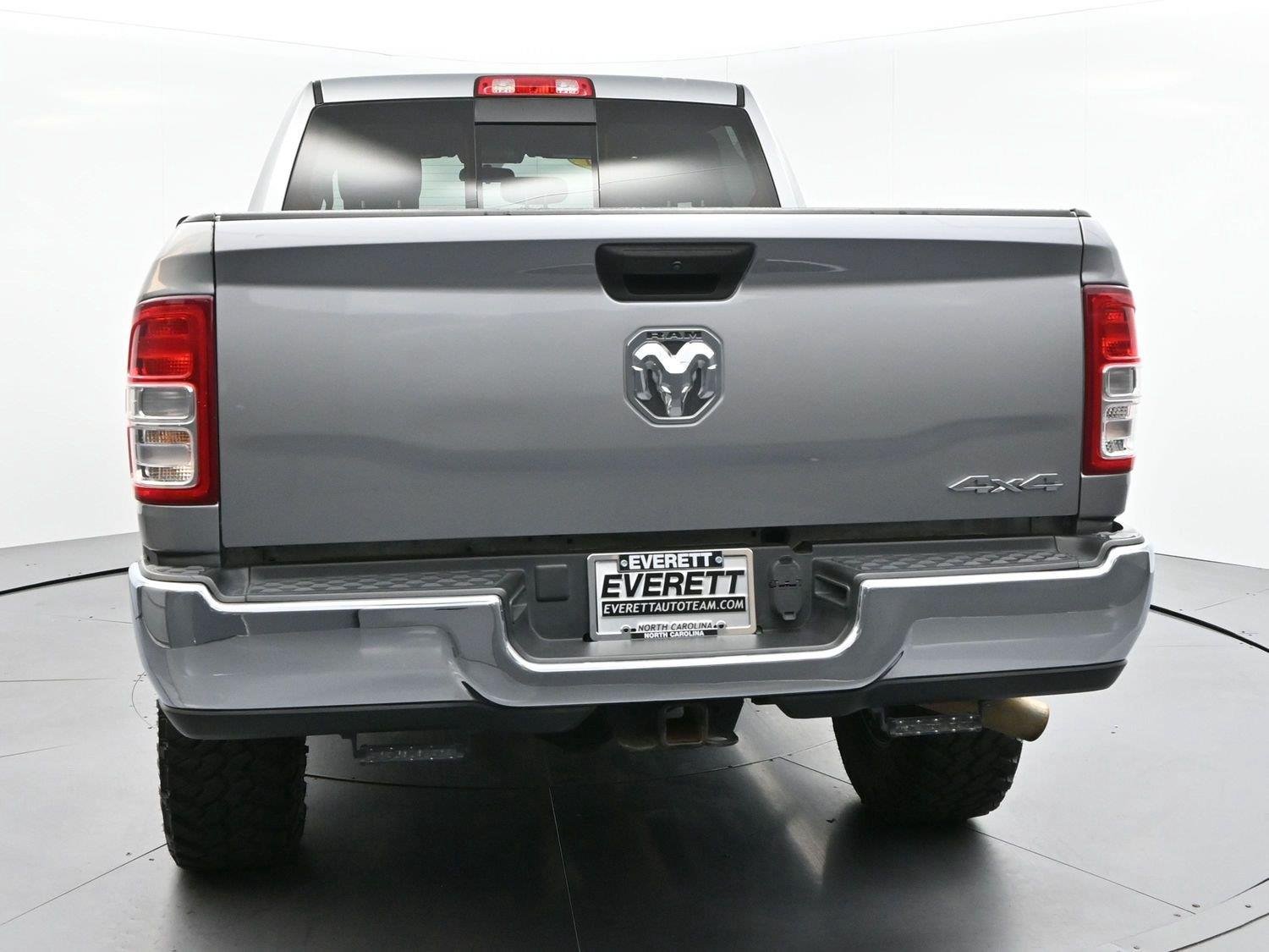 Used 2021 Billet Silver Metallic Clearcoat Ram Tradesman image 6