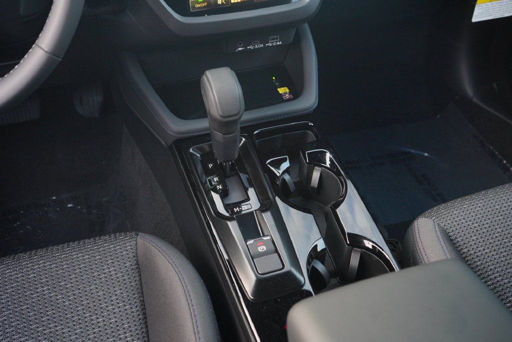 New 2026 CRYSTAL WHITE PEARL Subaru Premium Hybrid image 28