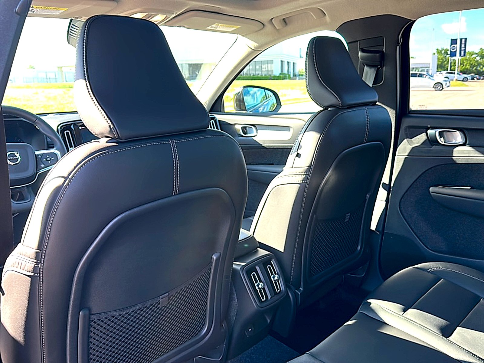 New 2026 Onyx Black Volvo Core image 15