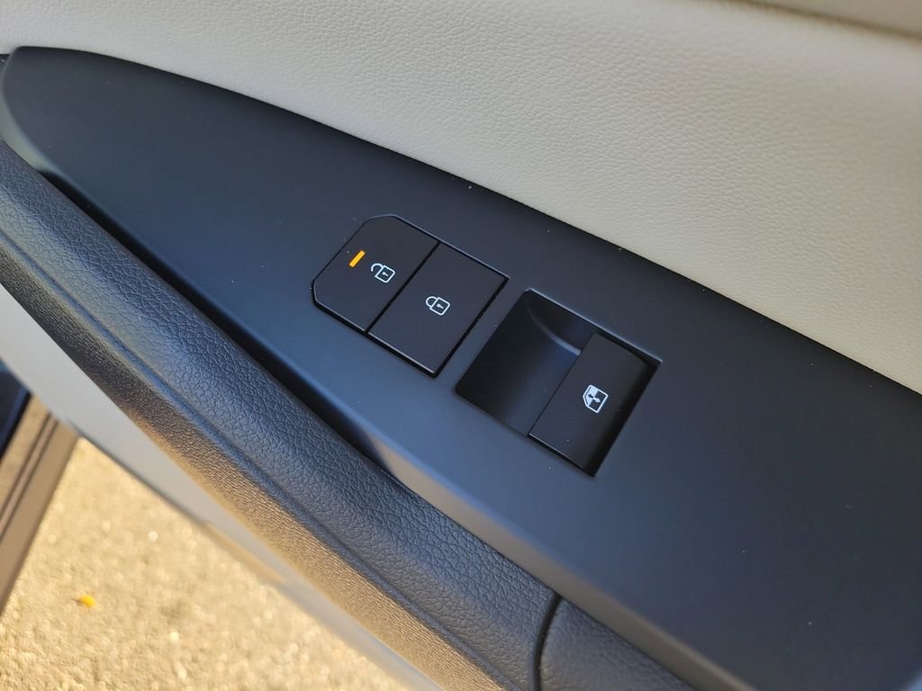 New 2026 Gray Kia EX image 11