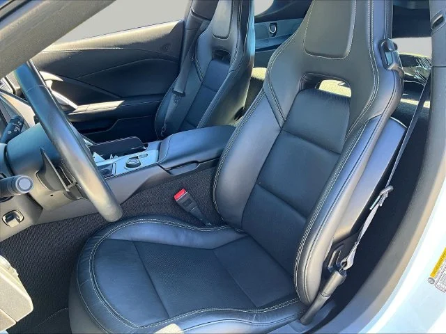 Used 2014 White Chevrolet Base image 22