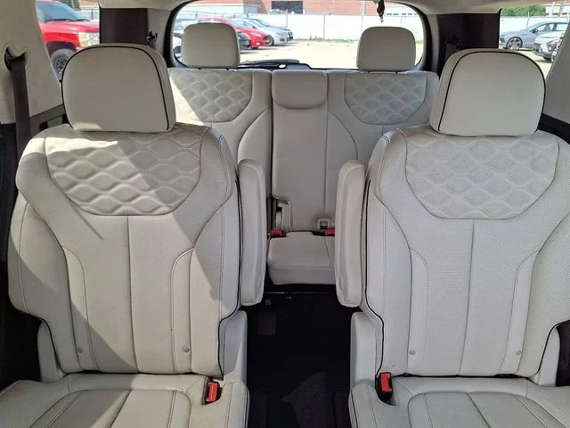 Used 2020 White Hyundai Limited image 19