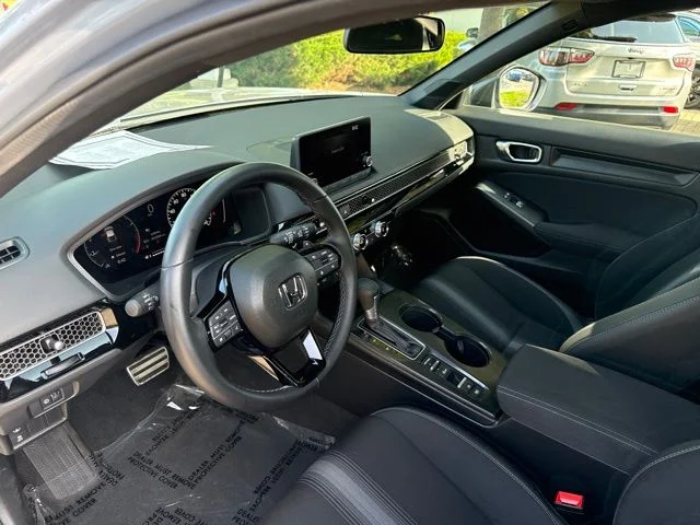 Used 2024  Honda Sport image 15