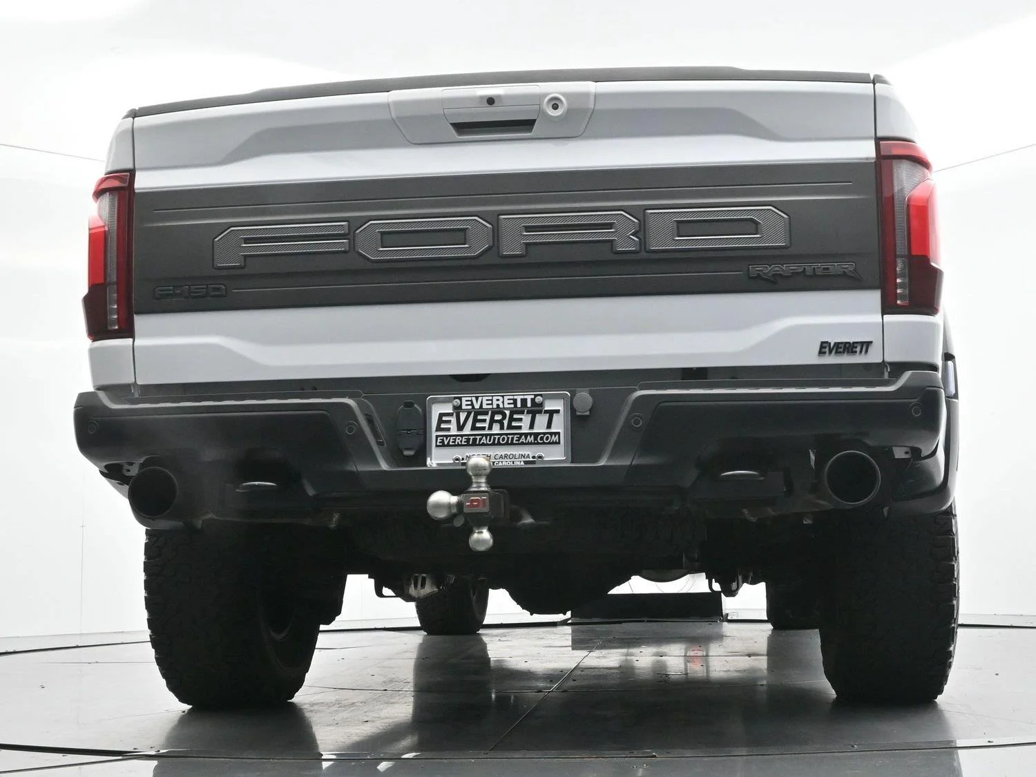 Used 2025 Oxford White Ford Raptor image 52