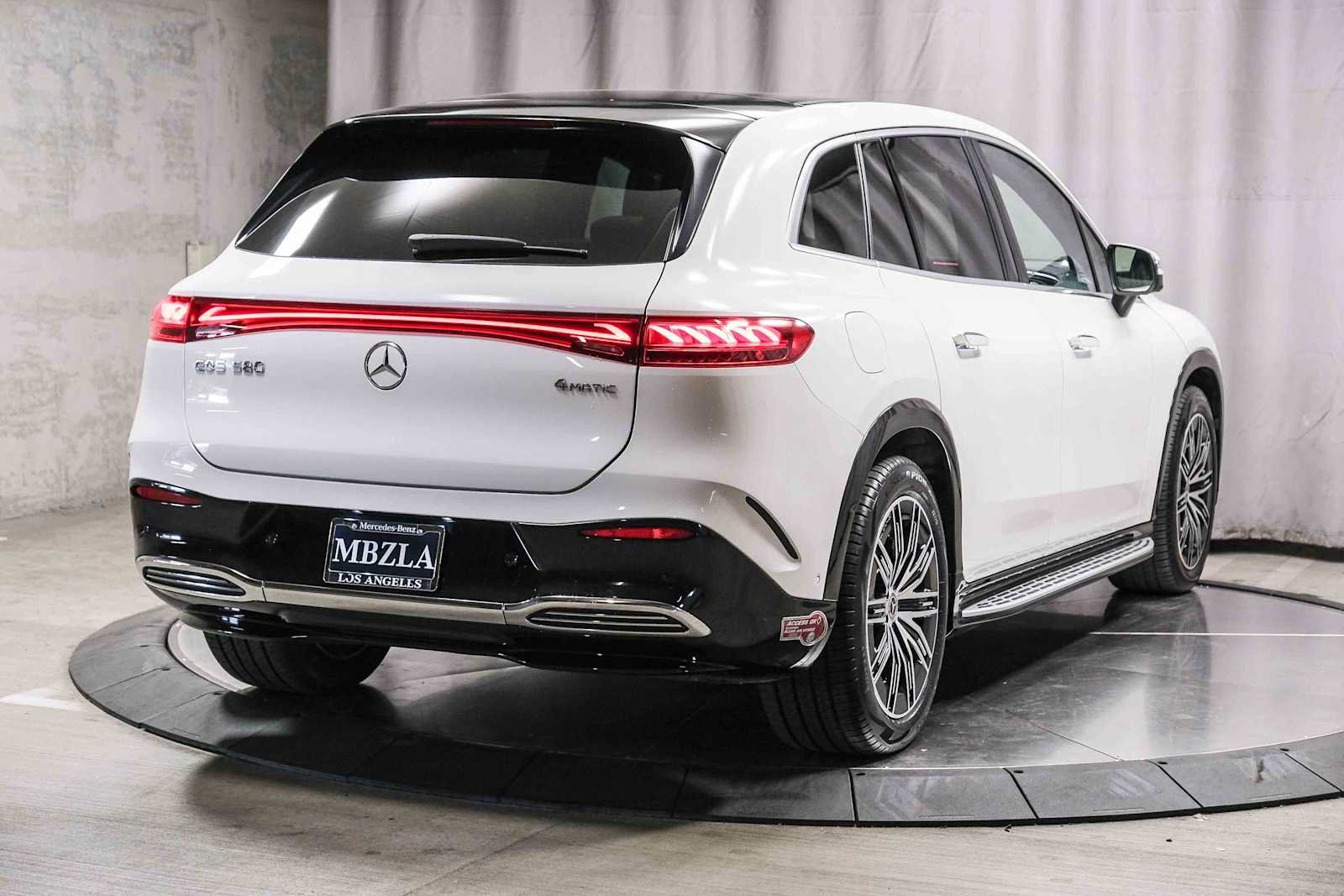 Certified Used 2023 Polar White Mercedes-Benz EQS 580 image 4