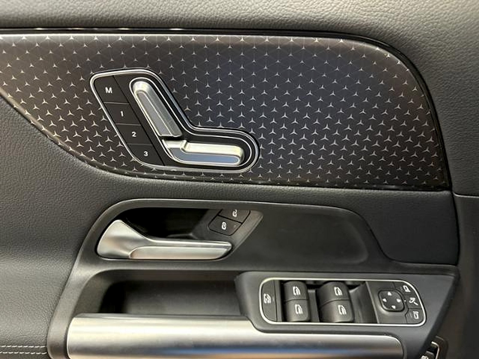 New 2026 Mountain Grey Metallic Mercedes-Benz 4MATIC® image 36