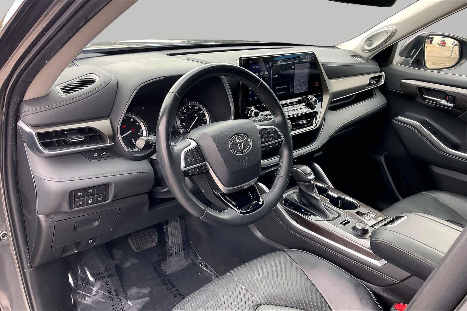 Used 2022 Magnetic Gray Metallic Toyota Limited image 18