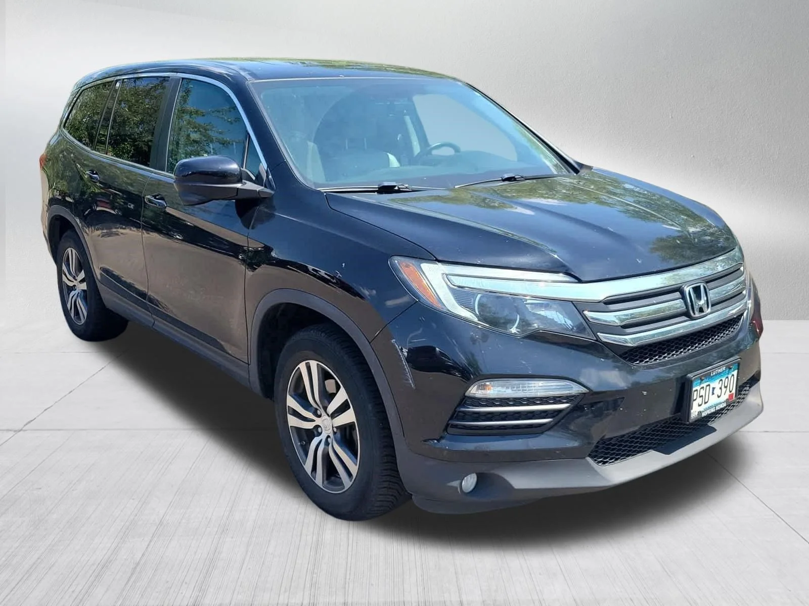 Certified Used 2017 Crystal Black Pearl Honda EX-L image 3
