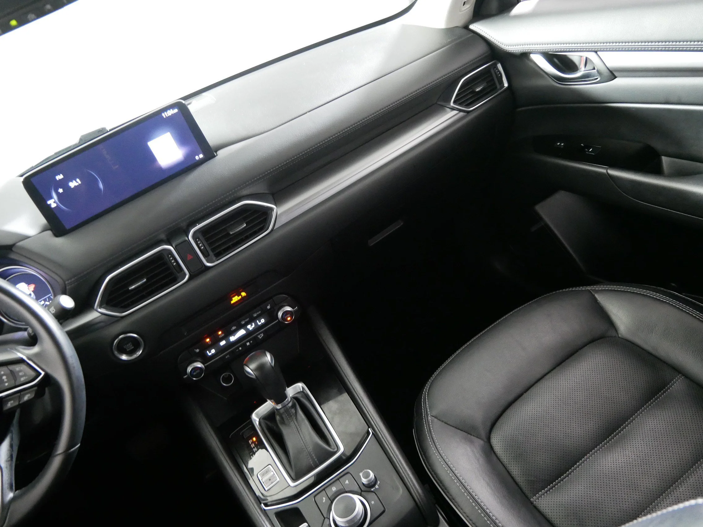 Used 2025 Platinum Quartz Metallic Mazda 2.5 S Preferred Package image 11