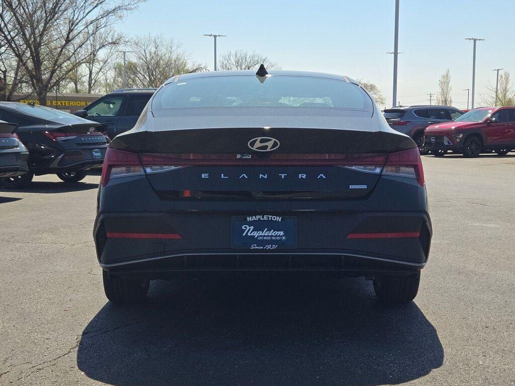 New 2026 Black Hyundai Blue image 14