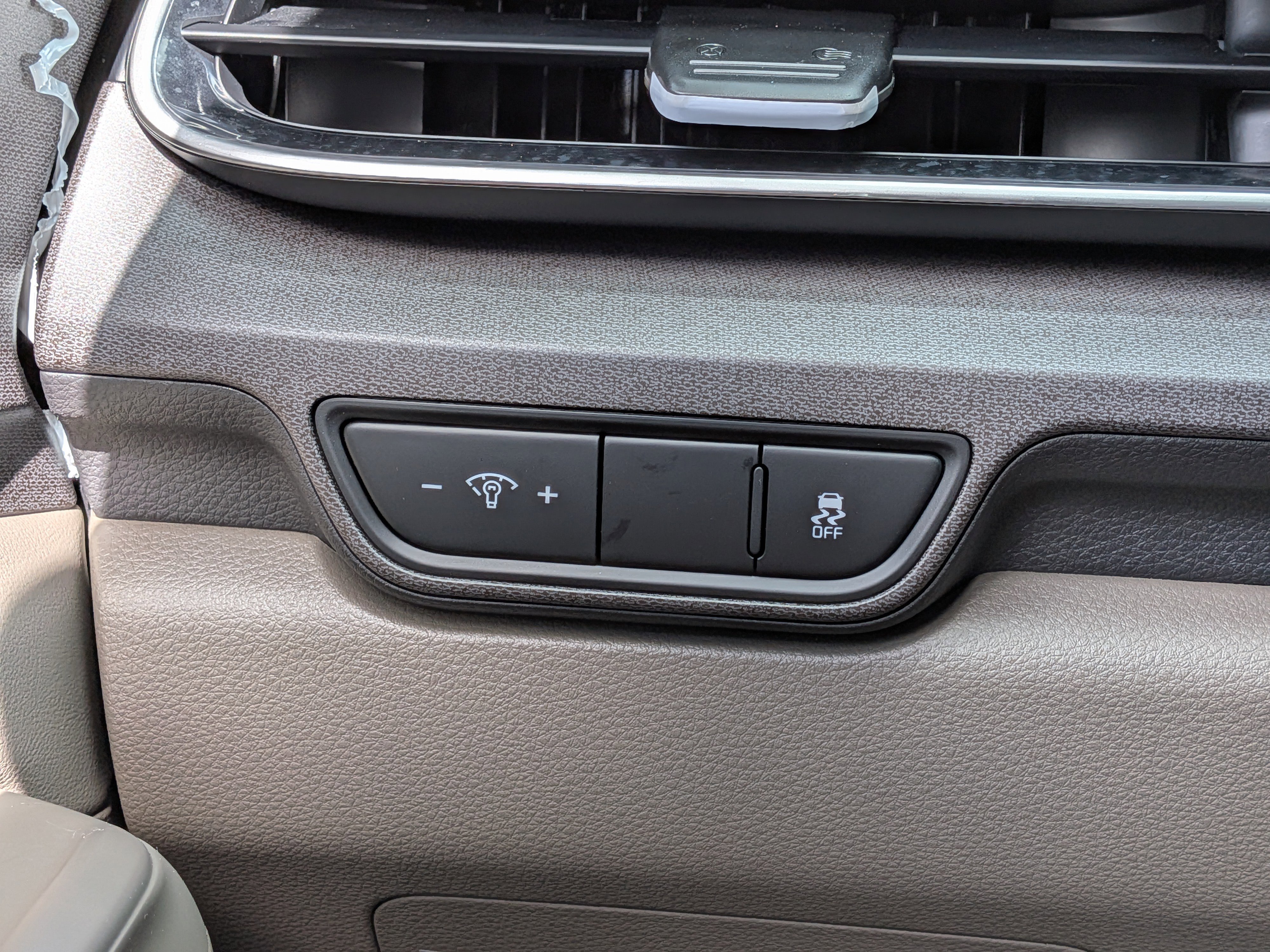 New 2026 Ivory Silver Kia EX image 29