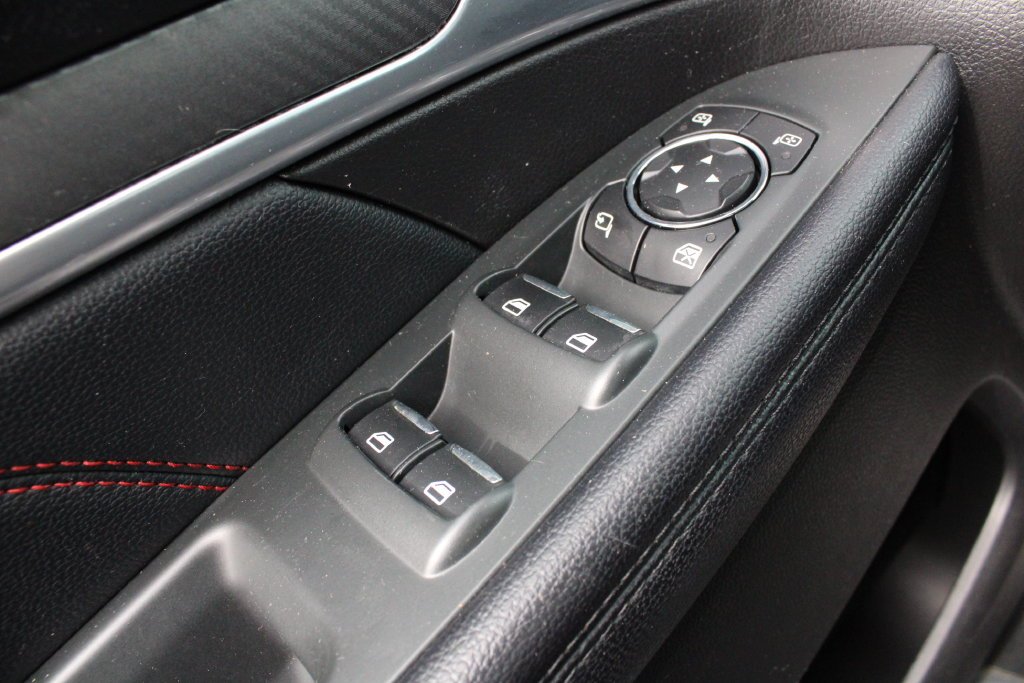 Used 2017 White Ford Sport image 8