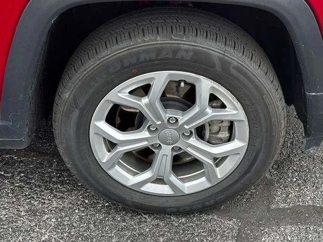 Certified Used 2024 Red Jeep Latitude image 9