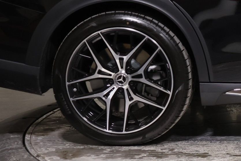 New 2026 Obsidian Black Metallic Mercedes-Benz E 450 image 13