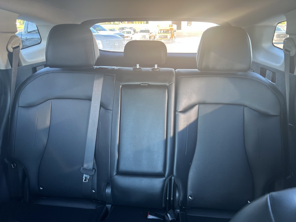 Used 2024 Silver Kia EX image 21