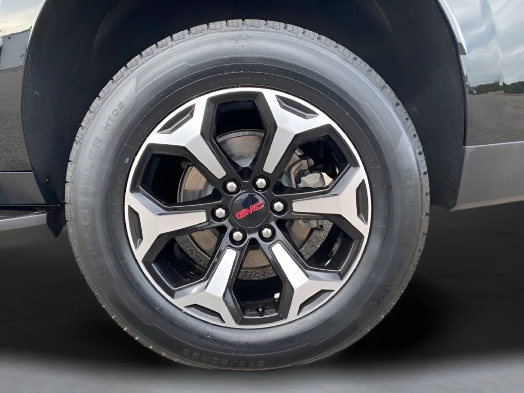 Used 2025 Onyx Black GMC AT4 image 37