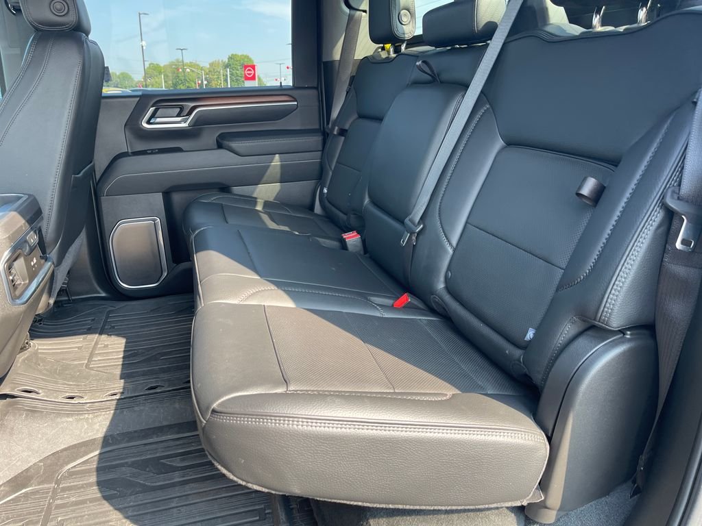 Used 2025 Black GMC Denali image 15