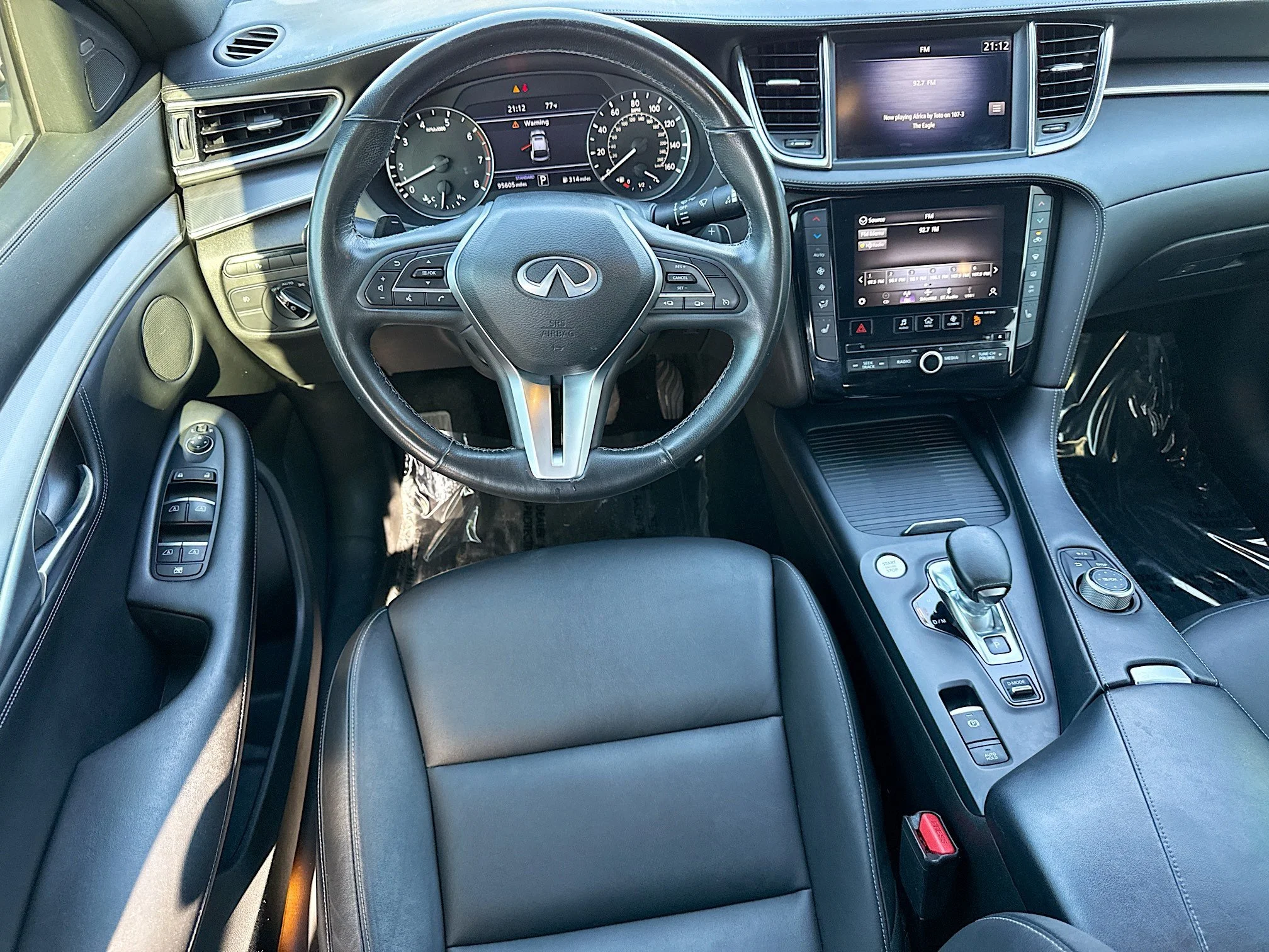 Used 2022 Majestic White INFINITI LUXE image 17