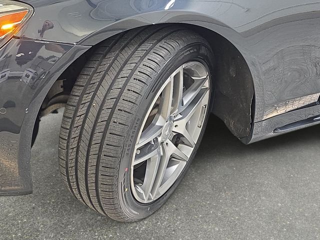 Used 2015  Mercedes-Benz S 550 image 32