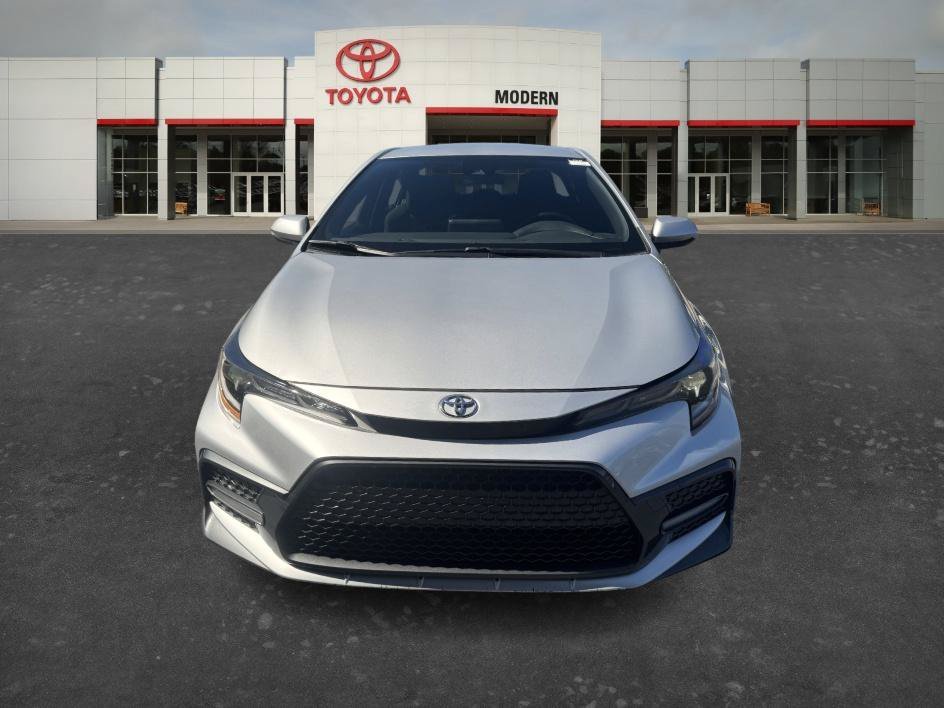Certified Used 2022 Classic Silver Metallic Toyota SE image 2