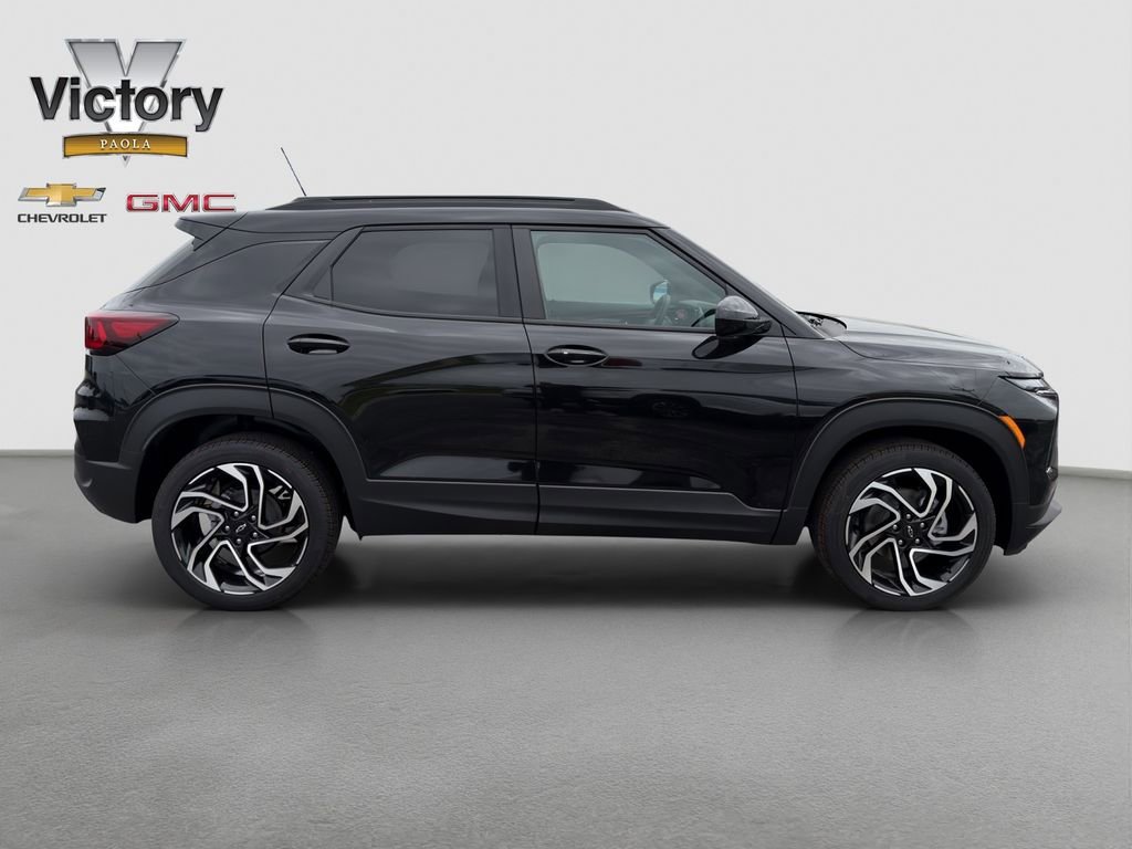 New 2026 Mosaic Black Metallic Chevrolet RS image 7
