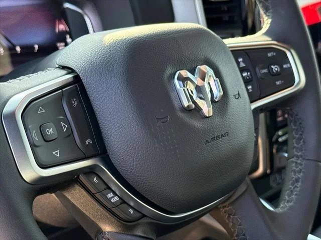 New 2026 Diamond Black Crystal Pearl-Coat Exterior Paint RAM LONE STAR image 29