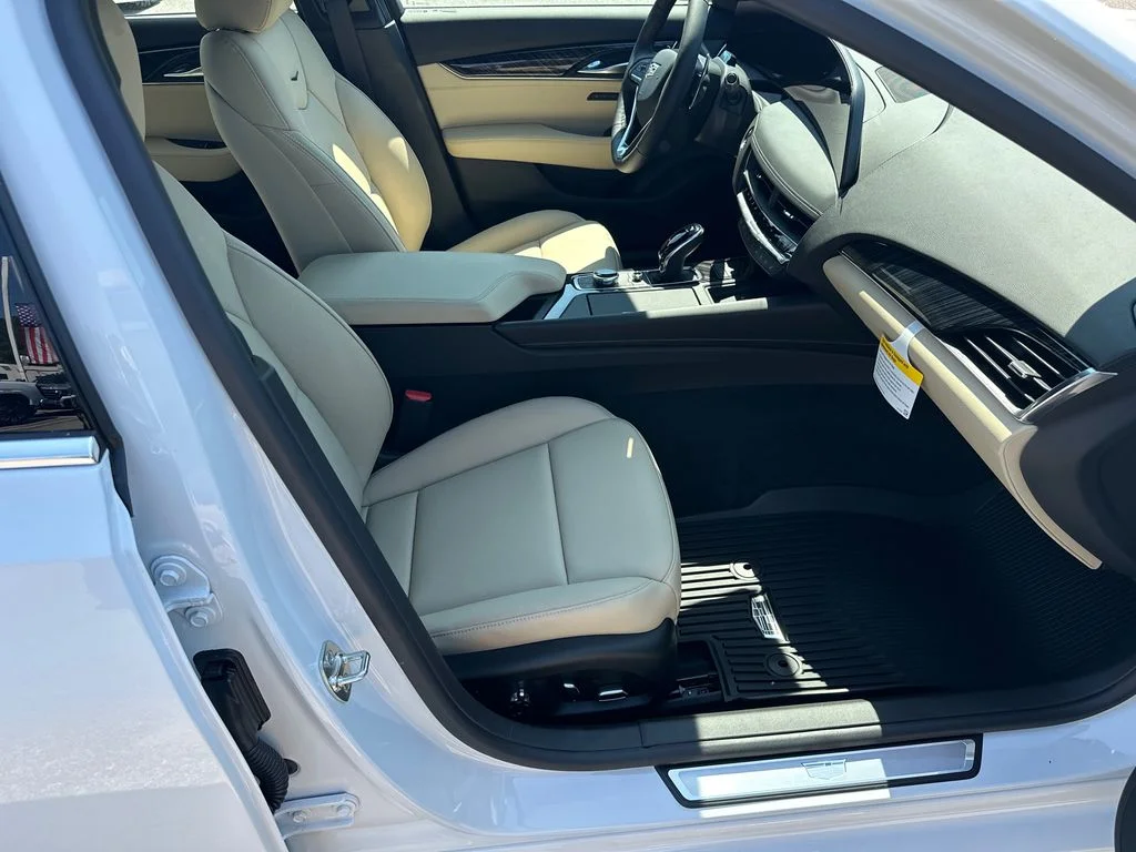 Used 2026 White Cadillac Premium Luxury image 13