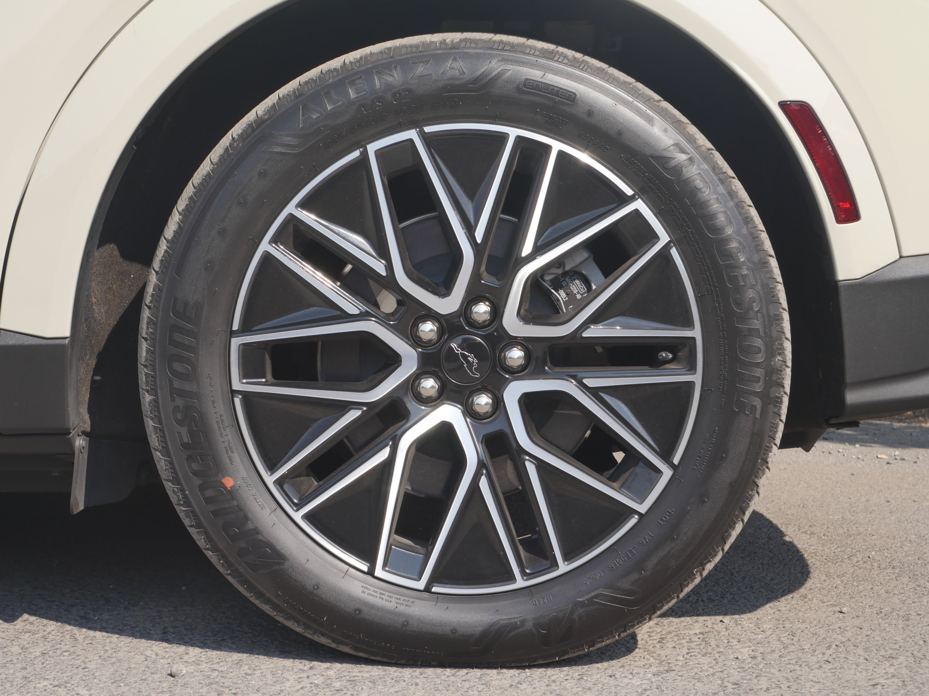 Used 2025 Desert Sand Ford Premium image 21