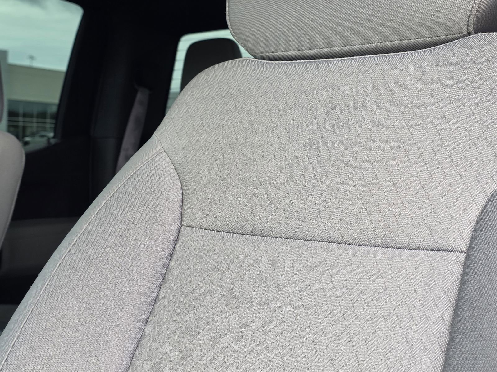 Used 2022 Summit White Chevrolet RST image 17