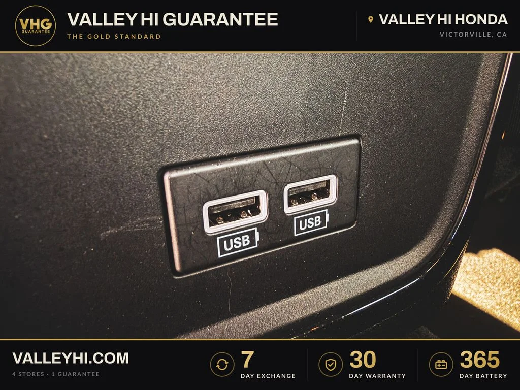 Used 2023 Silver Dodge SXT image 20
