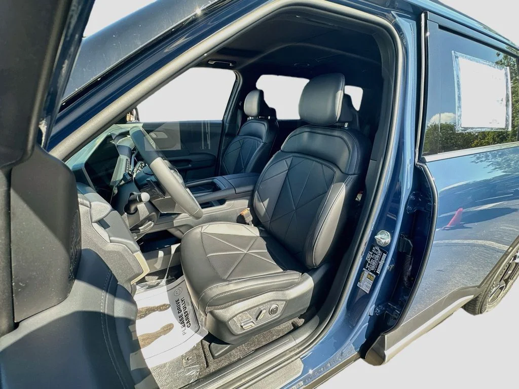 New 2027 Midnight Lake Blue Kia EX image 21