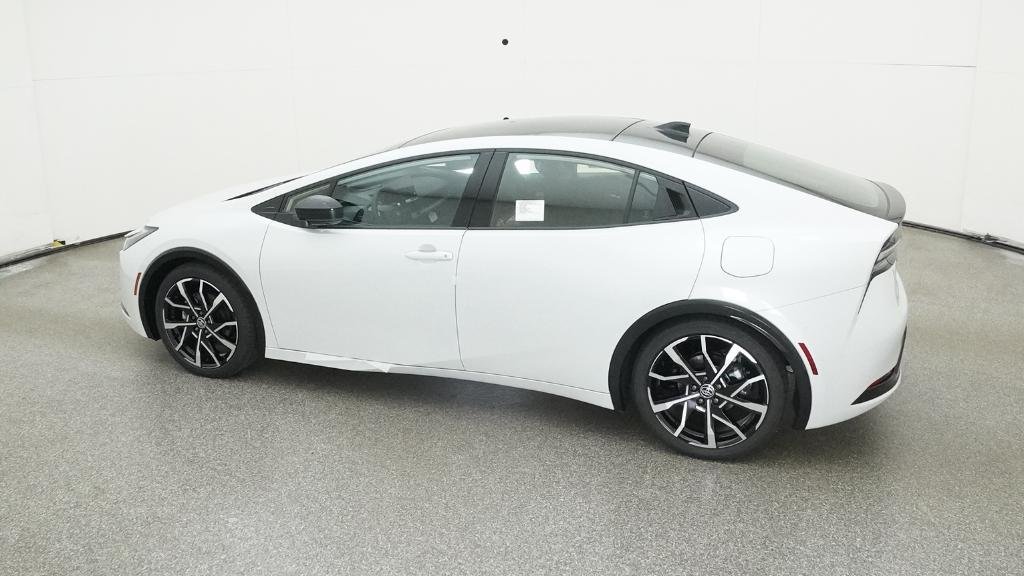 2026 Toyota Prius Plug-in Hybrid XSE Premium - Photo 10