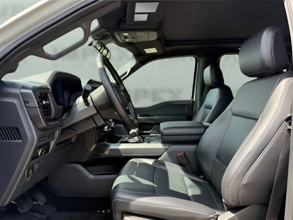 Used 2024 Gray Ford XLT image 12