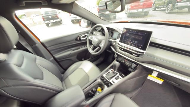 New 2026 Joose (DISC) Jeep Latitude image 31