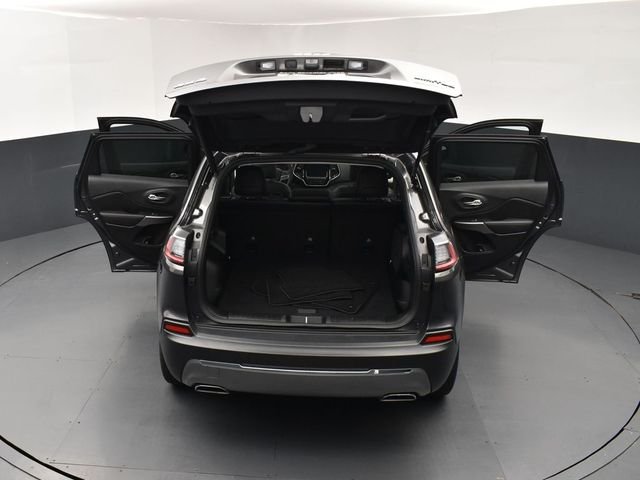 Used 2022 Gray Jeep Limited image 29