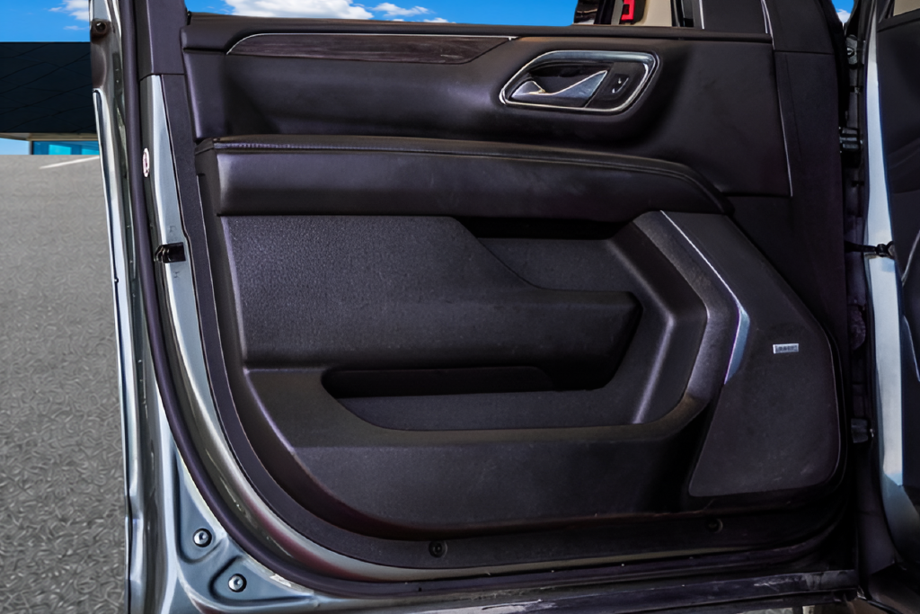 Used 2024 Green Chevrolet LT image 33