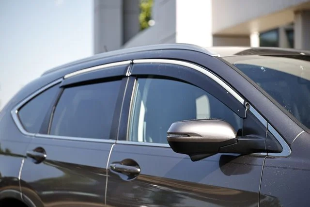 Used 2015 Kona Coffee Metallic Honda Touring image 3