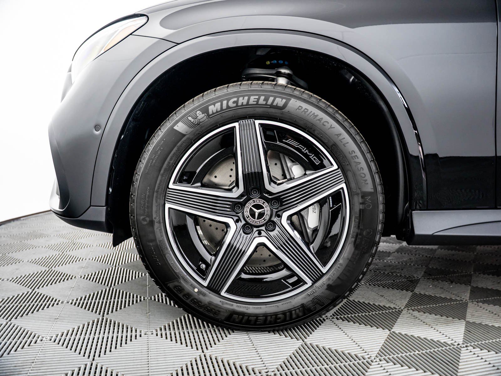 New 2026 Black Mercedes-Benz GLC 300 image 6