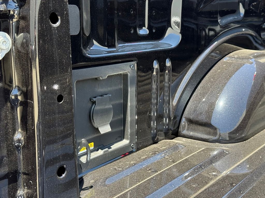 New 2026 Agate Black Metallic Ford Lariat® image 17
