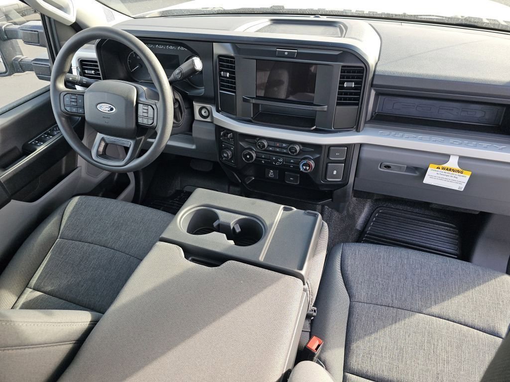 New 2026 Oxford White Ford XL image 29