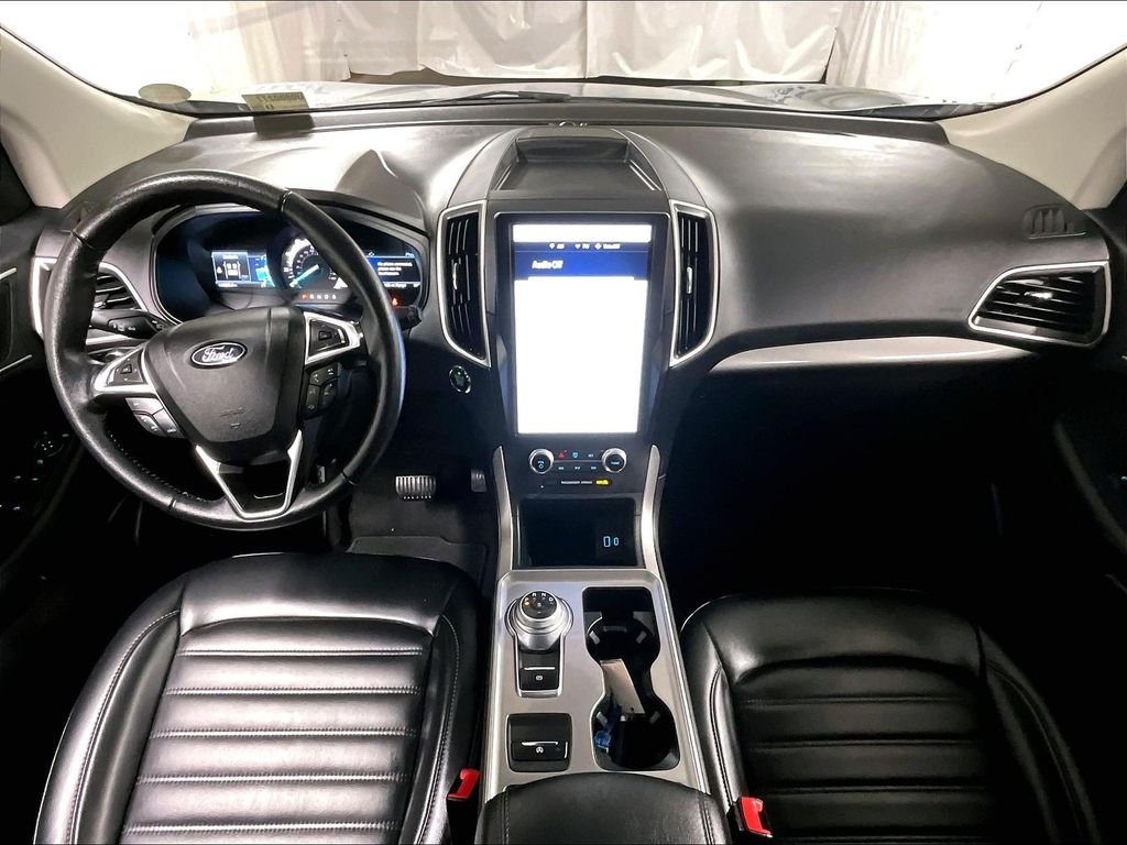 Used 2024 Silver Ford SEL image 21