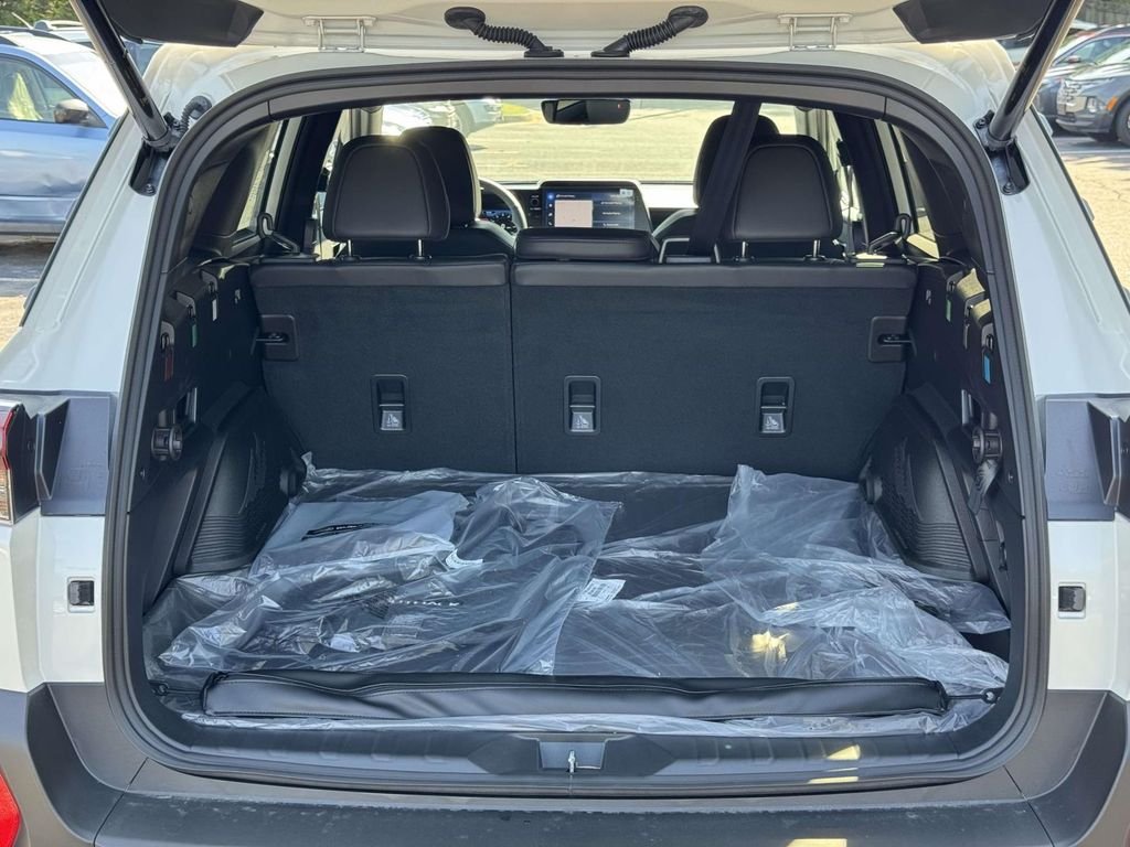 New 2026 CRYSTAL WHITE PEARL Subaru Premium image 12