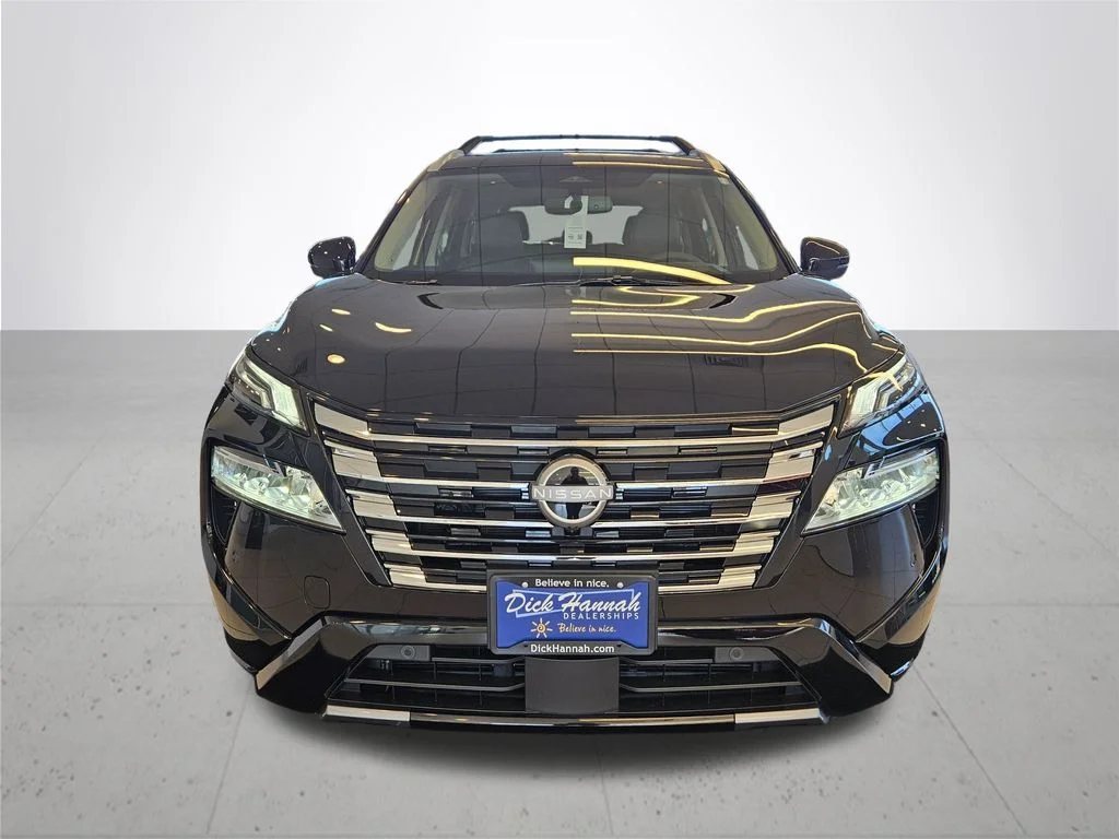 New 2026 Super Black Nissan Platinum image 3