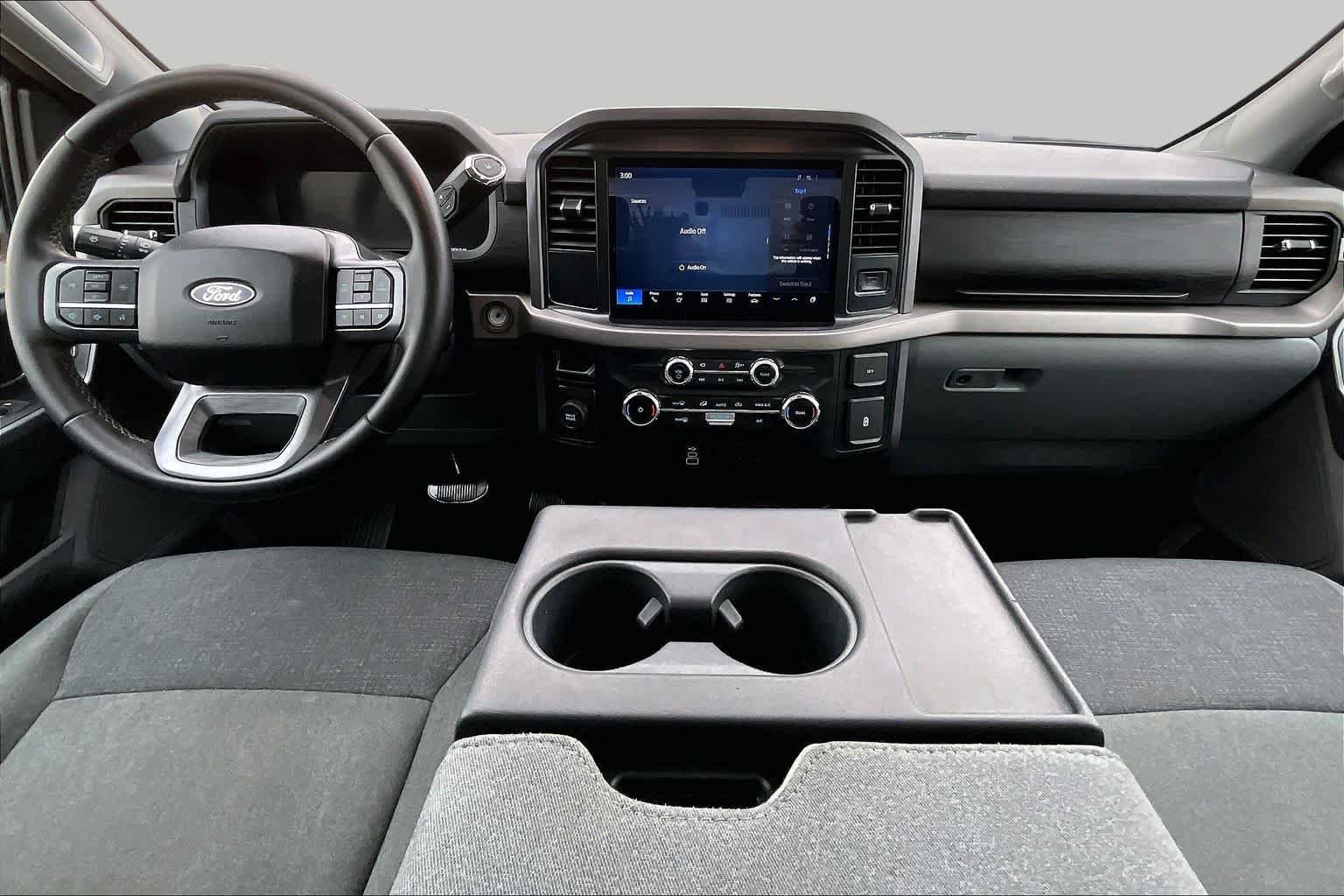 Used 2025 Atlas Blue Metallic Ford XLT image 16