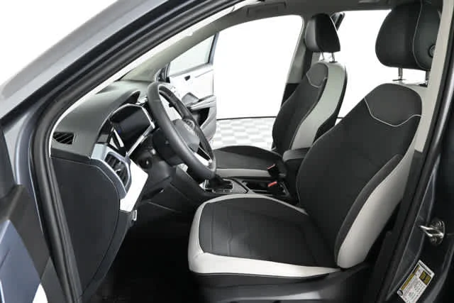 New 2026 Platinum Gray Metallic Volkswagen SE image 18